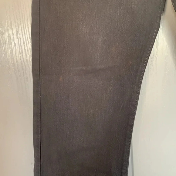 Mens LEVIS 501 31x32 in grey with some wear but very cool - Picture 2 of 8